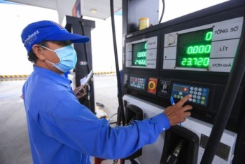 Giá xăng dầu hôm nay 19.5.2023: Thế giới giảm, trong nước có thể tăng nhẹ đầu tuần