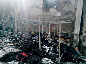 Hà Tĩnh: Xưởng may bốc cháy dữ dội lúc sáng sớm, thiệt hại lớn