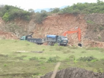 Hà Tĩnh: Tràn lan nạn khai thác đất núp bóng “xây dựng nông thôn mới”