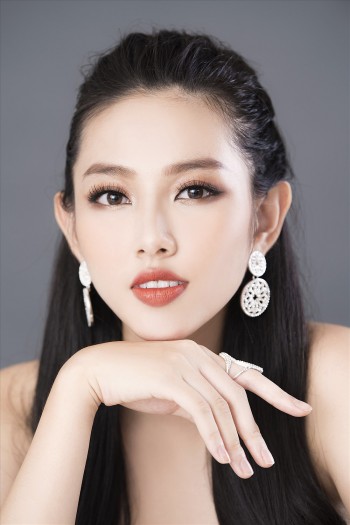 Thùy Tiên có cơ hội đăng quang Miss International - Hoa hậu Quốc tế 2018?