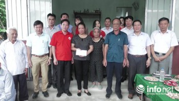 Đội tuyển U23 ủng hộ 45 triệu đồng làm nhà cho gia đình hộ nghèo ở Hà Tĩnh
