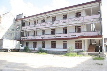 Hà Tĩnh:  Bơm kim tiêm nằm la liệt trong "ngôi trường giỏi nhất tỉnh" bỏ hoang