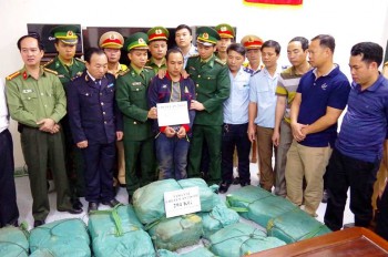 Đối tượng Vangchueyang Briachear bị bắt giữ cùng với 294kg ma túy