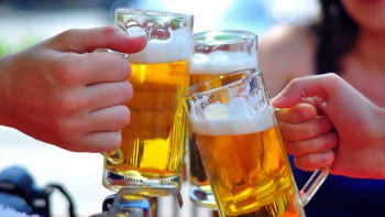 Quốc hội sẽ biểu quyết thông qua Luật Phòng, chống tác hại rượu, bia