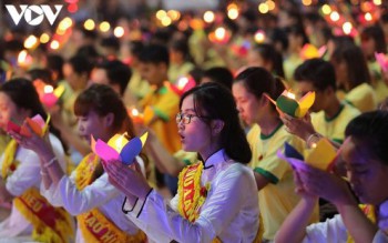 Mùa Vu Lan: Hãy làm trọn đạo hiếu với cha mẹ