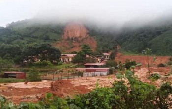 Sạt lở núi ở Quảng Trị khiến hơn 20 người mất tích