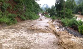 Cảnh báo mưa lớn, lũ trên các sông từ Hà Tĩnh đến Phú Yên