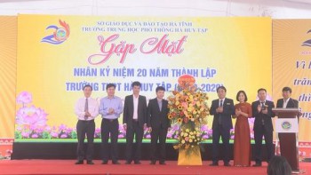 Trường THPT Hà Huy Tập: Kỷ niệm 20 năm thành lập