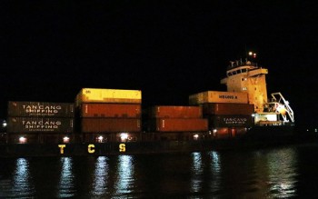 Mỗi tàu container cập cảng Vũng Áng sẽ được hỗ trợ 200 triệu đồng