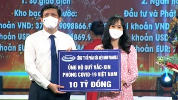 Vinamilk ủng hộ 10 tỷ đồng cho Quỹ vaccine phòng chống COVID-19