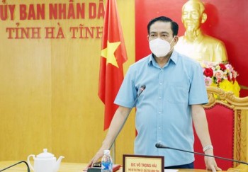 Chủ tịch UBND tỉnh Hà Tĩnh Võ Trọng Hải nói về việc vợ chồng ca sĩ Thuỷ Tiên nhận và phân phối hàng cứu trợ