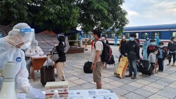 Hơn 800 công dân Hà Tĩnh từ TP HCM đã về đến quê nhà