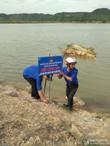 Nghệ An: Xót xa nữ sinh lớp 10 tử vong dưới đập nước