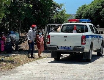 Chạy xe máy từ Bình Dương về Nghệ An, thai phụ nhiễm nCoV chuyển dạ dọc đường