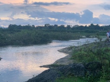 Hai chị em ruột đuối nước thương tâm ở sông Cồn Soi