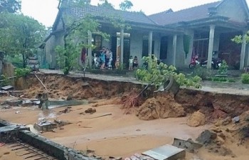 Bão số 5 gây thiệt hại nặng nề tại các tỉnh miền Trung