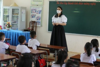 Gần 150.000 học sinh Hà Tĩnh trở lại trường