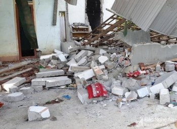 Nghệ An: Tường đổ sập khi tháo dỡ nhà, một người tử vong