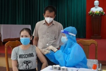 Kết luận sự cố cô giáo Quảng Bình tiêm 2 mũi vắc xin Covid-19 trong 10 phút