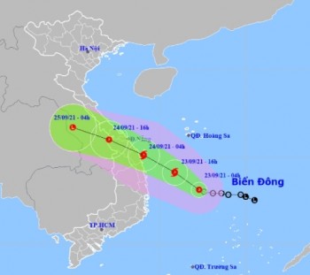 Áp thấp nhiệt đới khả năng mạnh lên thành bão, Hà Tĩnh đến Bình Định mưa rất to