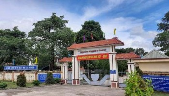 58 học sinh phải ngủ lại trường đợi kết quả xét nghiệm Covid-19