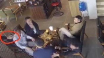 Nghệ An bắt đối tượng nổ súng bắn người trong quán cà phê