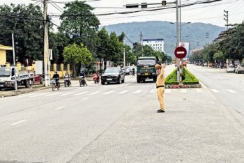 Hà Tĩnh: Thị xã Hồng Lĩnh cần sớm khắc phục đèn tín hiệu giao thông bị hỏng