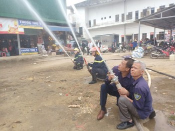 Hà Tĩnh: Diễn tập phòng cháy chữa cháy tại chợ Phố Châu