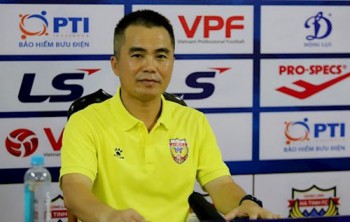 HLV Phạm Minh Đức: 'Tôi đang thất bại với cách đào tạo các cầu thủ Hà Tĩnh'