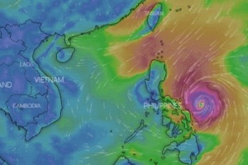 Siêu bão Surigae có đi vào Biển Đông?