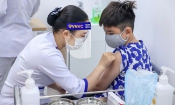 Việt Nam sắp mua vaccine COVID-19 cho trẻ 5-11 tuổi