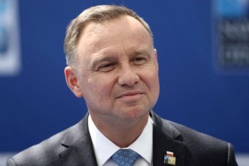 Tổng thống Ba Lan mắc COVID-19 lần hai