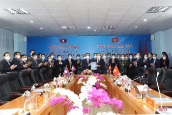 Năm 2022: tỉnh Hà Tĩnh đẩy mạnh hợp tác toàn diện với các địa phương của Lào