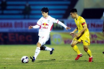 V-League đang 'hy sinh' vì đội tuyển Việt Nam?