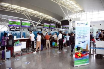 Sau khi mở cửa du lịch, hành khách đến Việt Nam tăng 176%