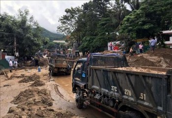 Nỗ lực khắc phục hậu quả lũ quét ở huyện Kỳ Sơn (Nghệ An)