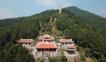 Chùa Hương Tích - Ngôi chùa giữa núi rừng Hà Tĩnh