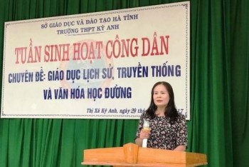 Nỗ lực cống hiến của nữ hiệu trưởng THPT đầu tiên ở Hà Tĩnh