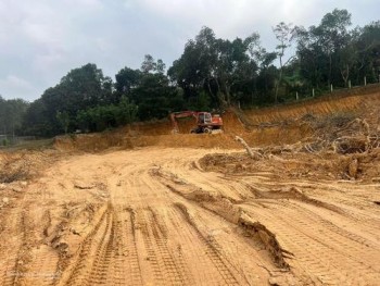 Hà Tĩnh: Dự án nâng cấp đường 87 tỷ đồng bị tố trộm đất từ nhà dân