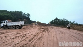 Cao tốc Bắc - Nam qua Hà Tĩnh: Mặt bằng xôi đỗ, thiếu nguồn cung vật liệu