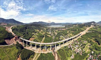 Cao tốc Vũng Áng - Bùng sẵn sàng thông xe vào cuối tháng 6