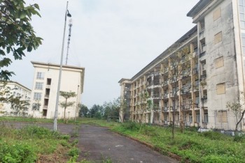 Đại học Hà Tĩnh: Tuyển sinh khó khăn, cơ sở vật chất bỏ hoang lãng phí