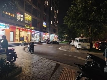 Phát hiện thi thể cô gái trong căn hộ chung cư không người ở tại Hà Nội