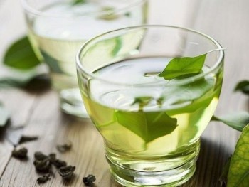 Những lợi ích sức khỏe khi uống trà xanh mỗi ngày