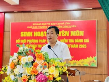 Sinh hoạt chuyên môn Đổi mới phương pháp dạy học, kiểm tra đánh giá theo yêu cầu thi Tốt nghiệp THPT từ năm 2025 khối các trường THPT huyện Cẩm Xuyên