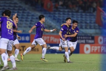 Hà Nội FC thoát thua trước Hà Tĩnh trên sân Hàng Đẫy