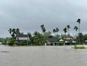 Miền Trung đón thêm đợt mưa rất lớn, nguy cơ ngập lụt diện rộng