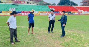 2 đội bóng V.League có thể bị cấm thi đấu trên sân nhà