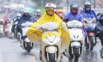 Miền Bắc đón không khí lạnh, mưa dông lan rộng, cục bộ mưa to