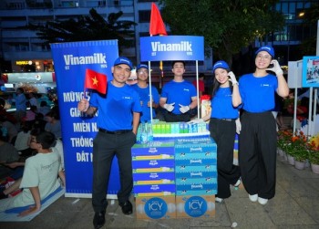 Vinamilk gửi tặng hơn 150.000 sản phẩm đến người dân tham gia “concert quốc gia”
